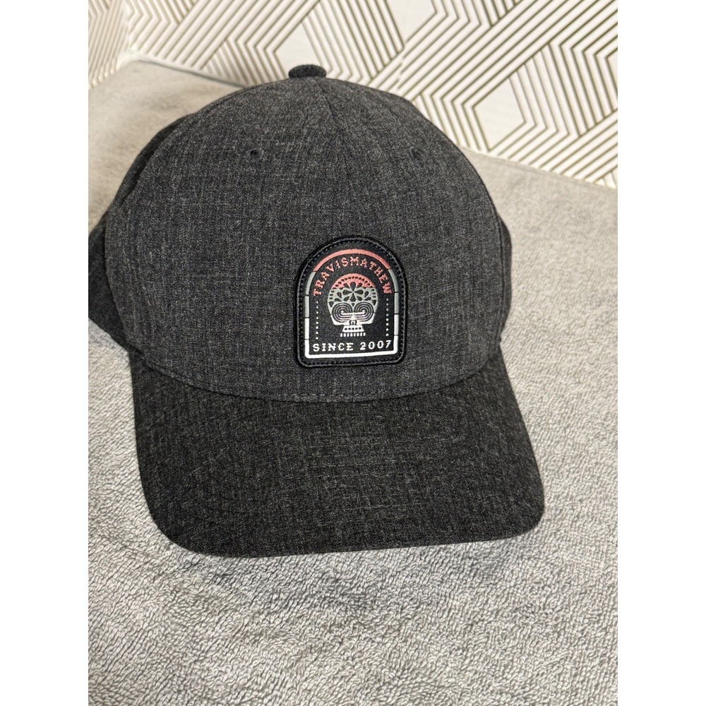 Travis Mathew Skull Patch Snapback Hat Charcoal‎ Gray Flexfit Tech